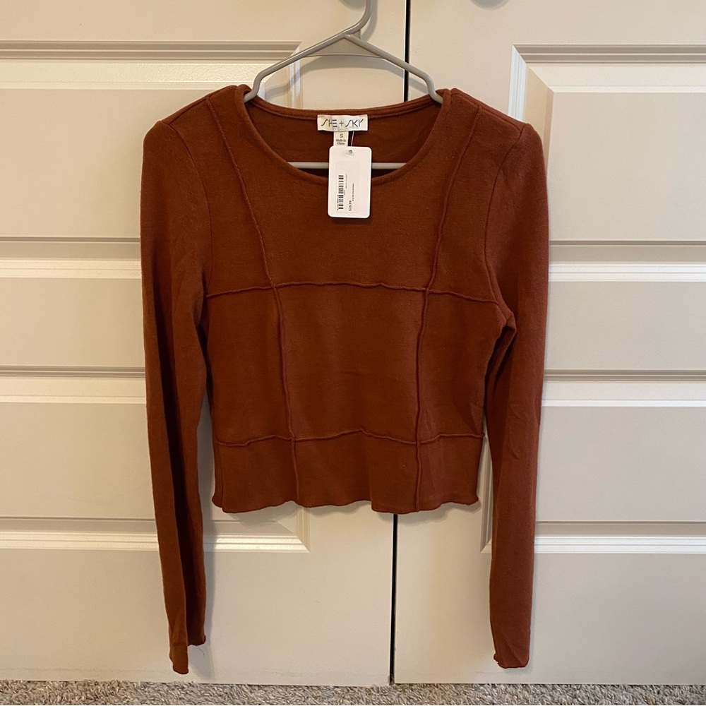 Sweater NWT